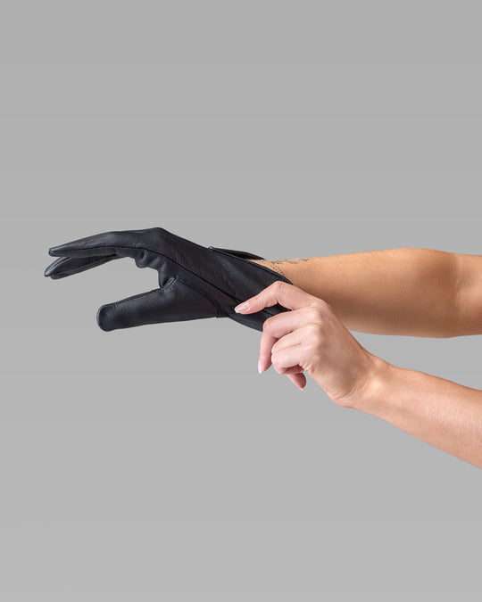 Volt fitted black leather gloves by Leopardi Apparel
